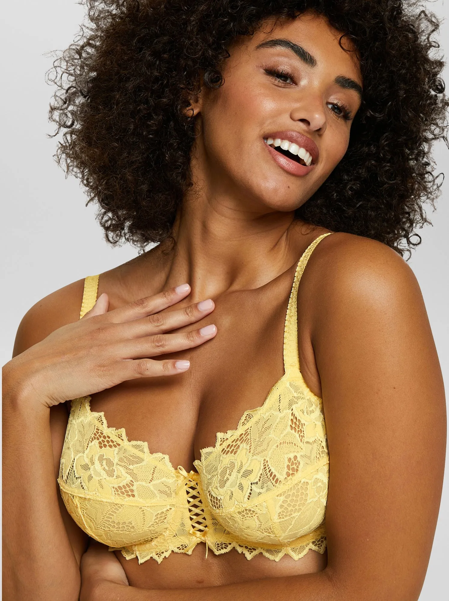 Reggiseno volumizzante in pizzo 'Sans Complexe' - GIALLO