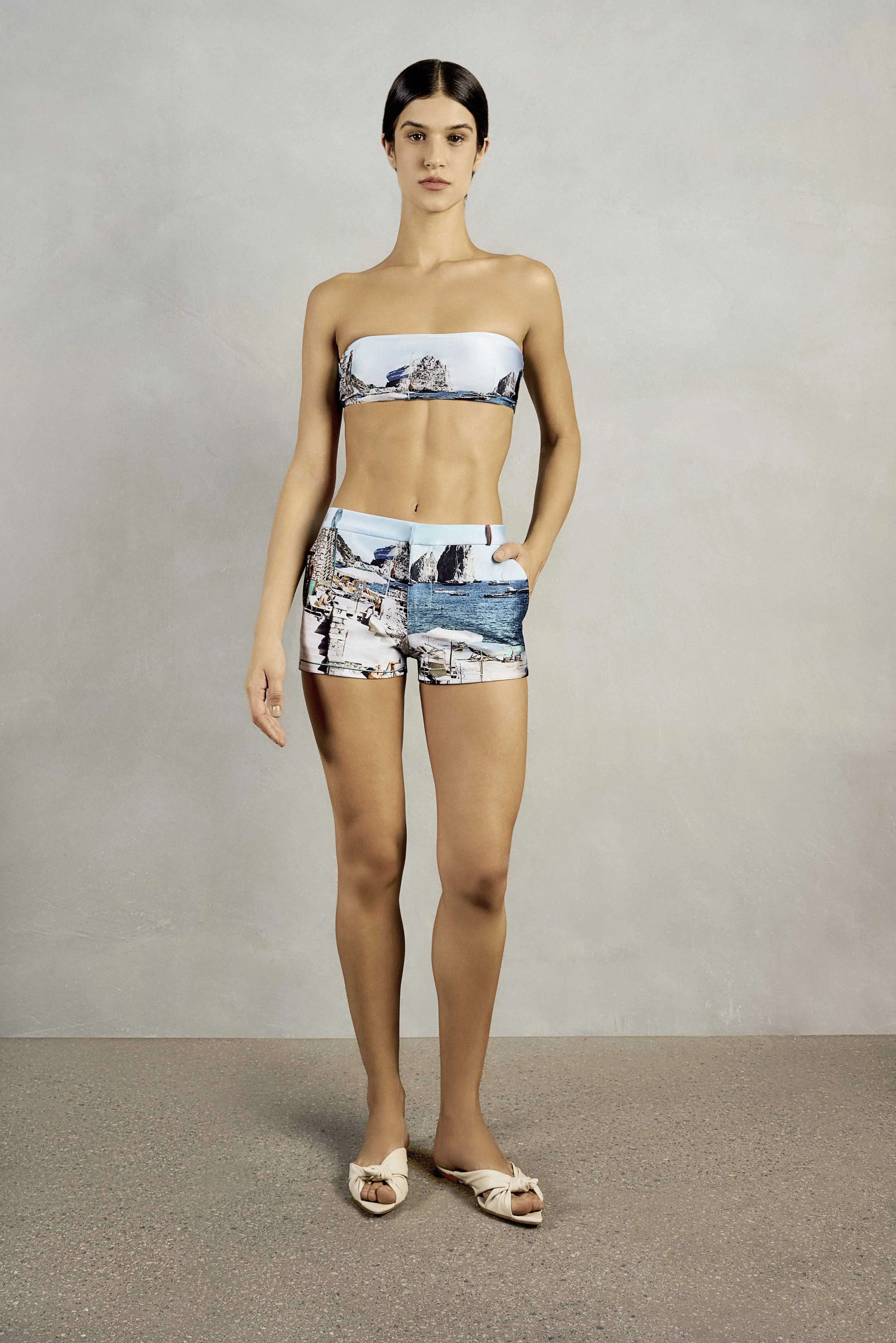 Shorts Curto Postcard